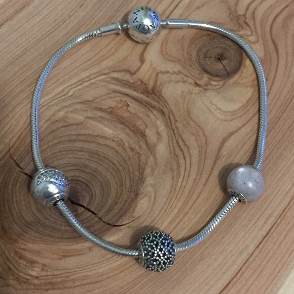 Authentic Pandora Essence “Happiness” Charm - Picture 2 of 5